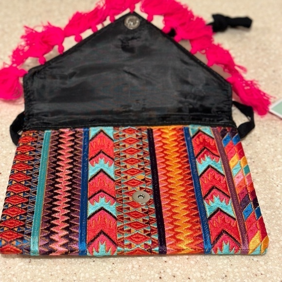 Ethnic Boho Crossbody Bag Handmade Embroidery Tassels Chic Vibrant Colorful NEW - Picture 7 of 16